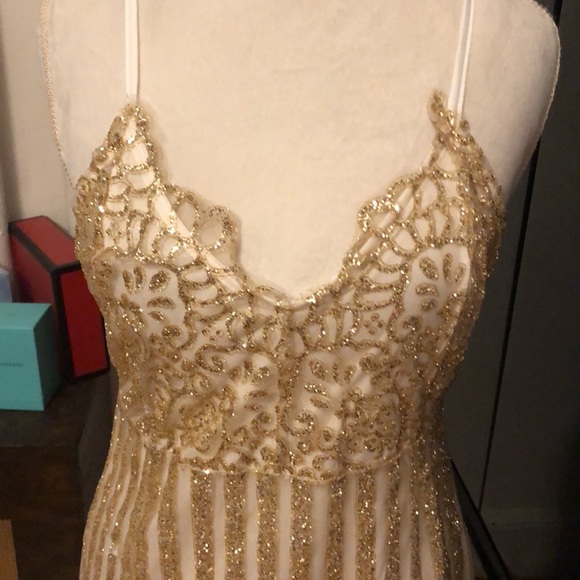 Gold glitter dress - Picture 2 of 4